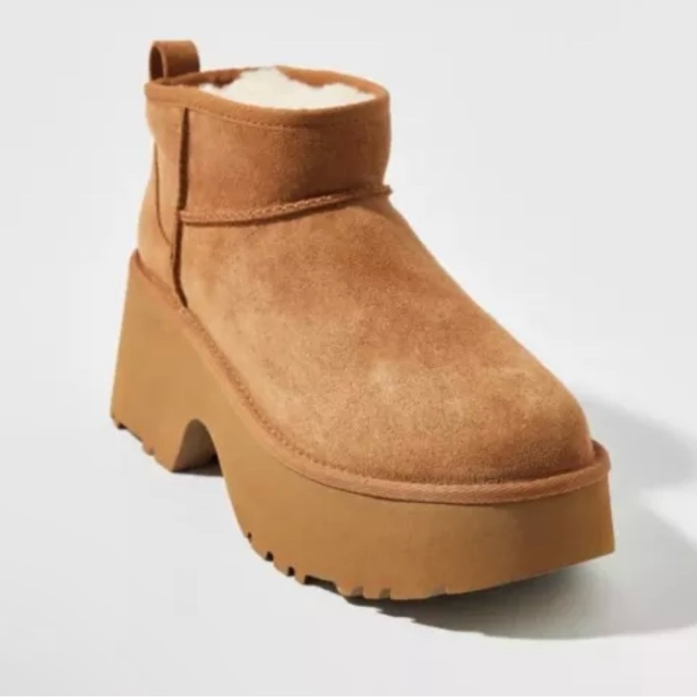 UGG CLASSIC ULTRA MINI NEW HEIGHTS Size 9 - Picture 3 of 7